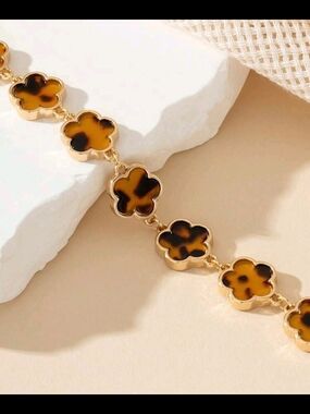 Gold-Tone Tortoiseshell Clover Link Bracelet - Women’s Jewelry